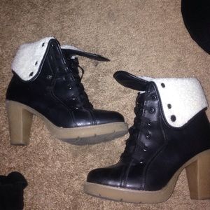 High heel boots
