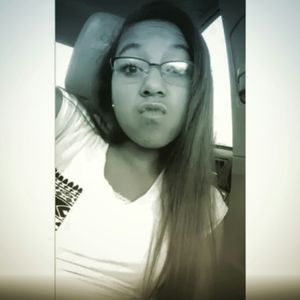 Meet your Posher, Chloe