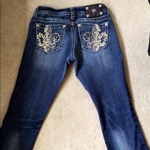 🌟SOLD🌟Miss Me Jeans! (Hemmed) - Picture 3 of 3