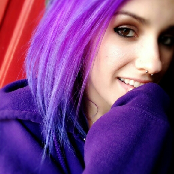 Meet your Posher - Picture 3 of 4