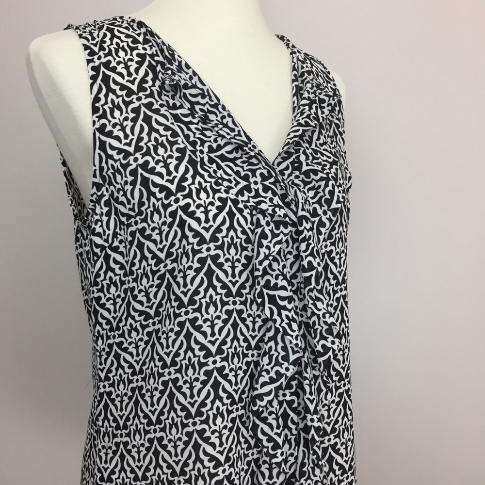 LOFT B&W Print Ruffle-Front Sleeveless Shell - Picture 3 of 8