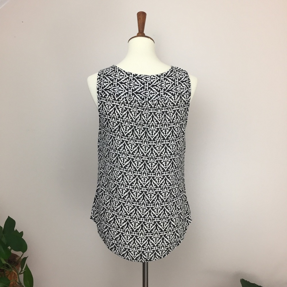LOFT B&W Print Ruffle-Front Sleeveless Shell - Picture 8 of 8