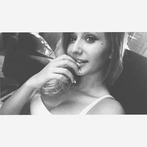 Meet your Posher, Kay