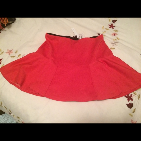 Coral skirt with cute little flounce