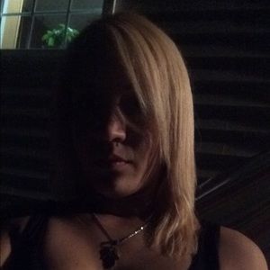 Meet your Posher, Jackeline