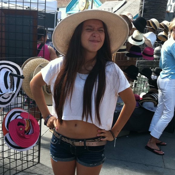 Meet your Posher, Victoria