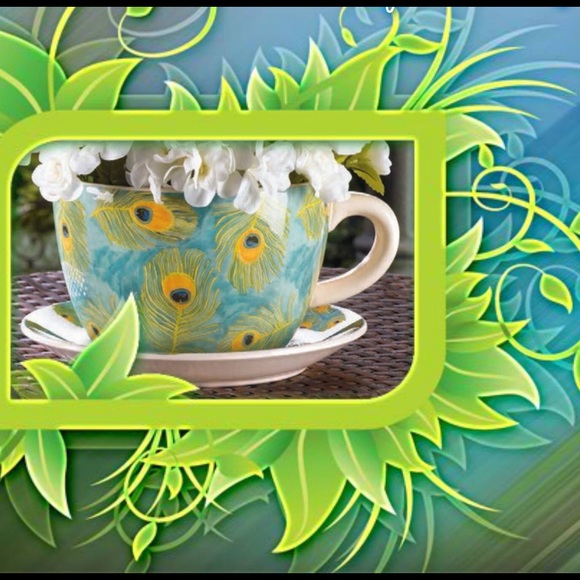 Large tea cup with saucer, holds flowers - Picture 1 of 1