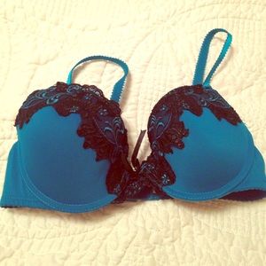 Felina lingerie. Aqua push up bra