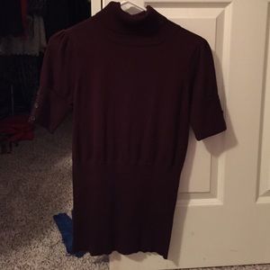 Brown turtle neck short sleeve sweater