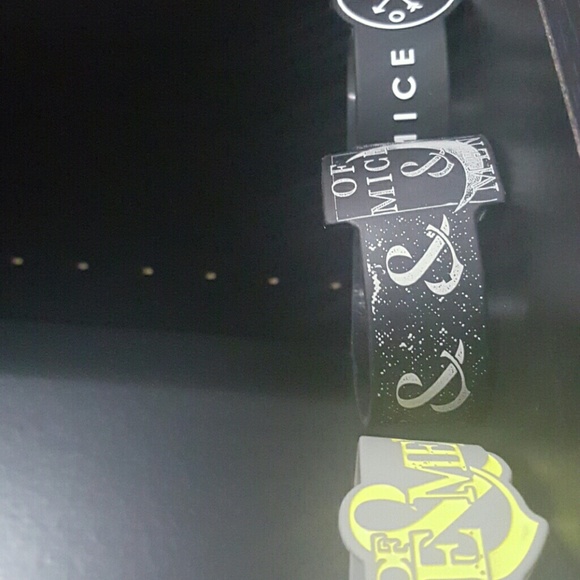 Of Mice & Men bracelets - Picture 2 of 3