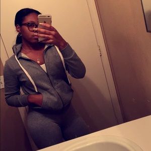 Meet your Posher, Angelique