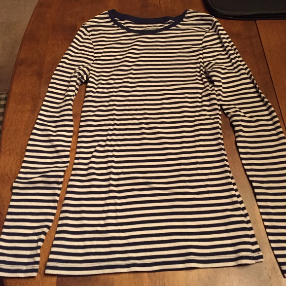 White and navy striped t-shirt