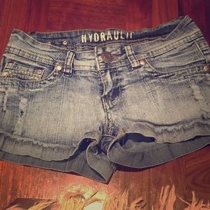 Hydraulic shorts