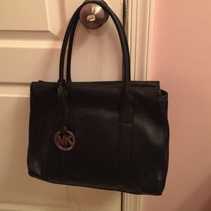black Michael Kors foldover bag leather