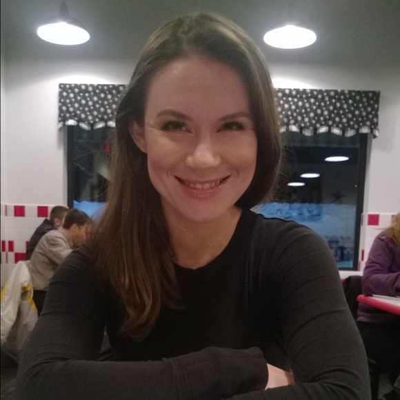 Meet liz! - Picture 3 of 4