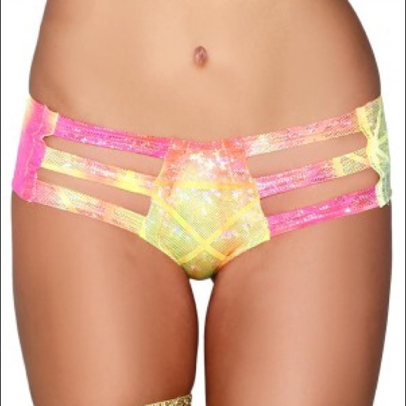 Ⓜ️SOLDⓂ️🌈Holographic cut out bottoms🌈