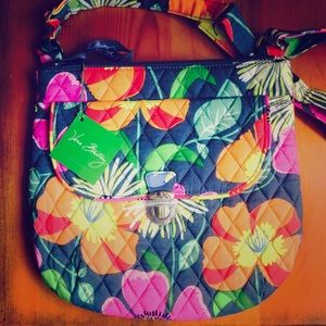 💚 Vera Bradley Saddle Hipster Jazzy Blooms NWT 💚