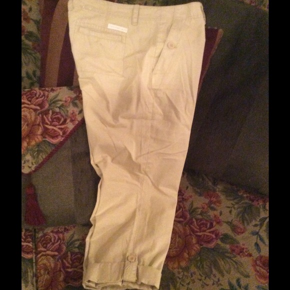 Khaki capris