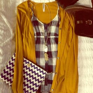 F21 Yellow Sweater & Navy/White Top👌🏻