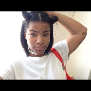 Meet your Posher, Monae