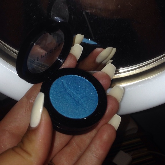 Swimming Pool Sephora eyeshadow