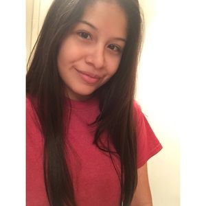 Meet your Posher, Lorena