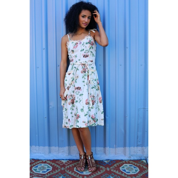 SOLD - Vintage 'Lolita' Summer Floral Dress - Picture 4 of 4