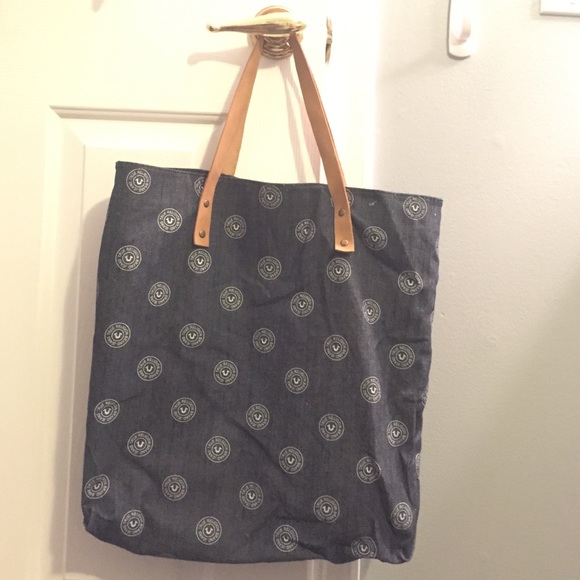 True Religion tote/beach bag