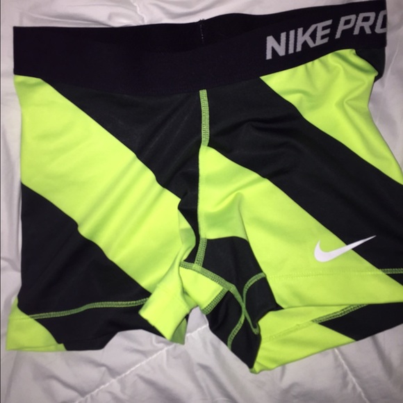 Nike Pro Spandex- new WO tags