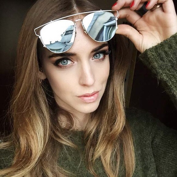Accessories | Oversized Silver mirror sunnies - Picture 3 of 4
