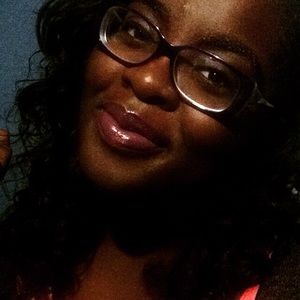 Meet your Posher, Abie