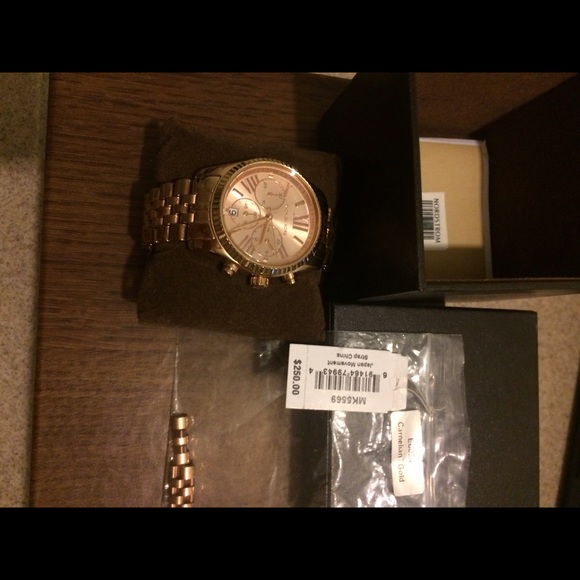 RESERVED Michael Kors women's rose gold watch NWT
