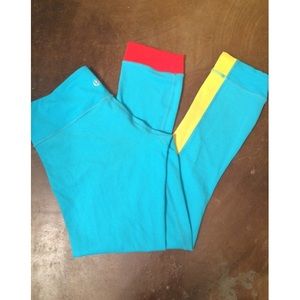 Lululemon amped crops