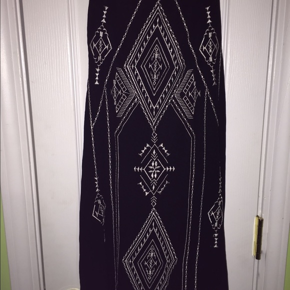 Boutique Dress - Picture 2 of 3