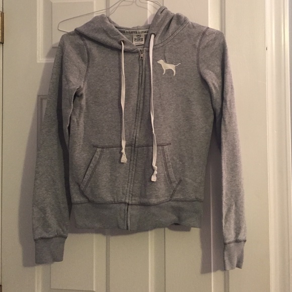 Zip up VS hoodie