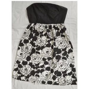 Anthropologie Deletta gray floral strapless dress