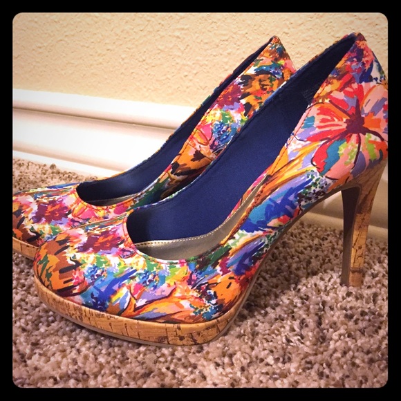 Colorful Floral Pumps