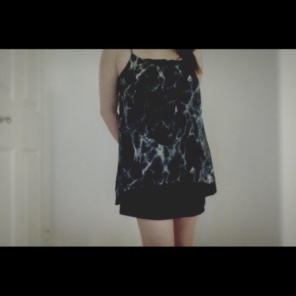 Marble Pattern Top⚫️⚪️