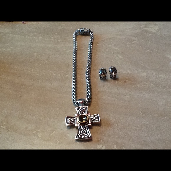 Silver necklace and matching earrings