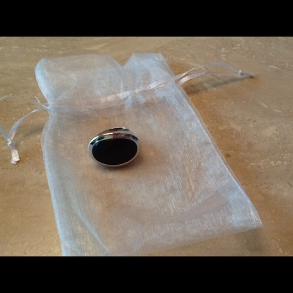 Silver black jewel ring