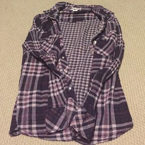 Levi's Plaid Button-Down Size L