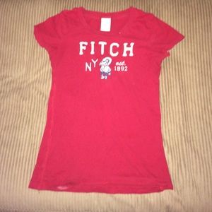 Gilly Hicks deep red tshirt