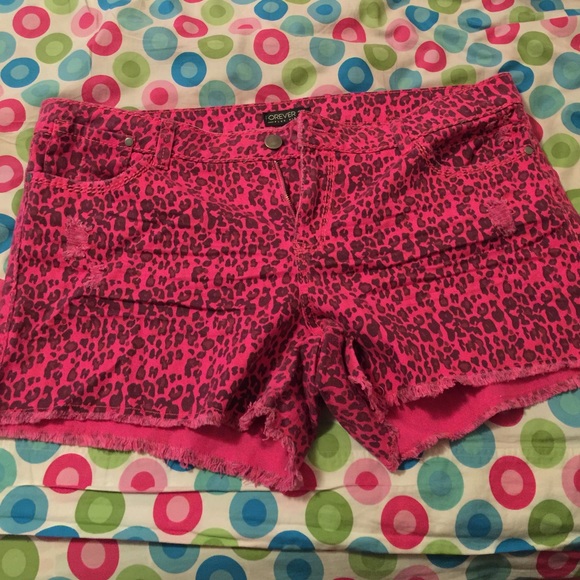 Super cute comfy pink cheetah shorts.
