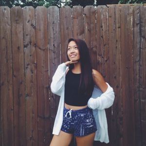 Meet your Posher, Danielle