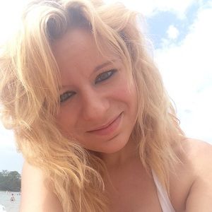 Meet your Posher, Desy