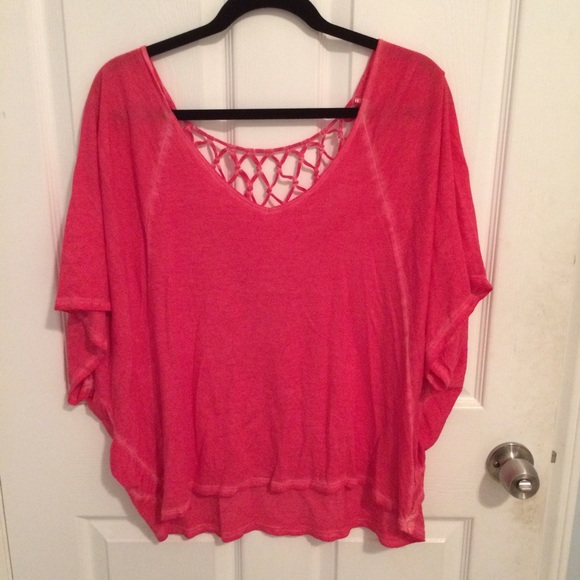 billabong lightweight coral colored flowy top