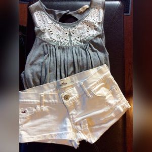 Hollister Cutoff denim