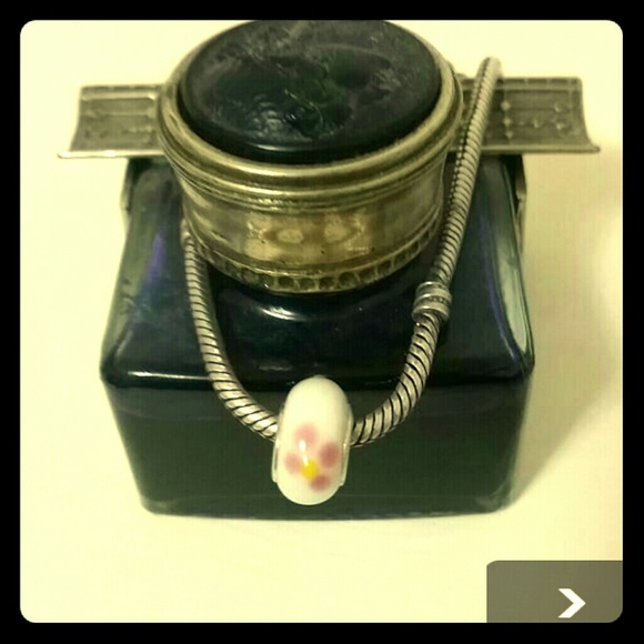 White with flower Murano bead for a Pandora