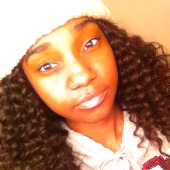 Meet your Posher, Neta - Picture 2 of 2