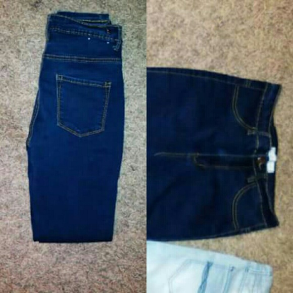 High waisted jeans